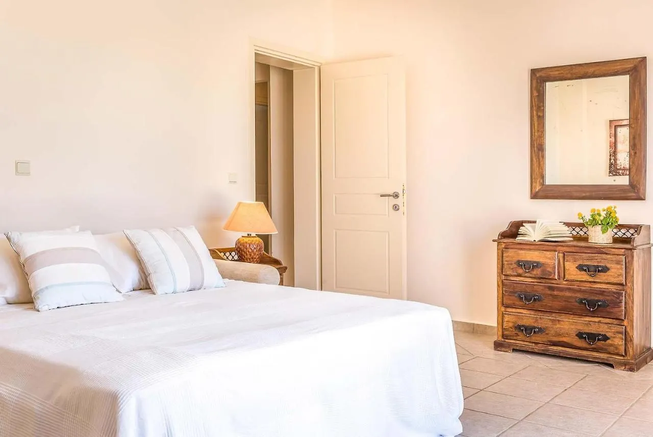Mare Blue Villa Trapezaki